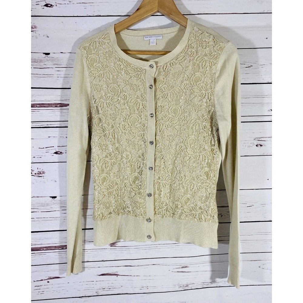 New York & Co Cardigan Sweater Womens Sz Medium Ivory Lace Romantic Feminine